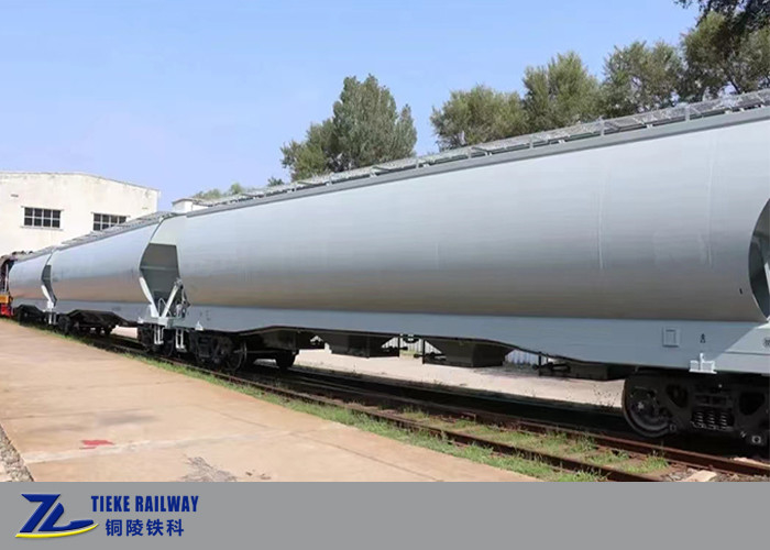 Jagung Gandum Kedelai Grain Hopper Wagons Railway Gauge 1435mm Bayar Beban 70 Ton